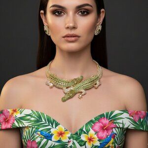 🐊 Vintage Green Rhinestone Alligator Statement Necklace & Earrings Set